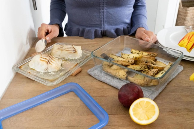 Контейнер за съхранение на храна с топлоустойчив стъклен капак, 22 x 17 cm / 1.5 L, "Pure Glass" - Pyrex