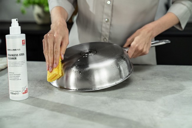 Почистващ спрей за неръждаема стомана, 250 ml, "ZWILLING Plus" - Zwilling