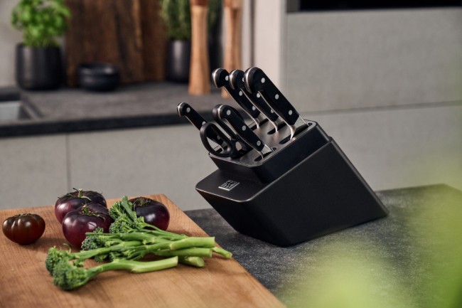 Комплект ножове от 7 части, с вграден модул за заточване, "ZWILLING Pro", Ash - Zwilling