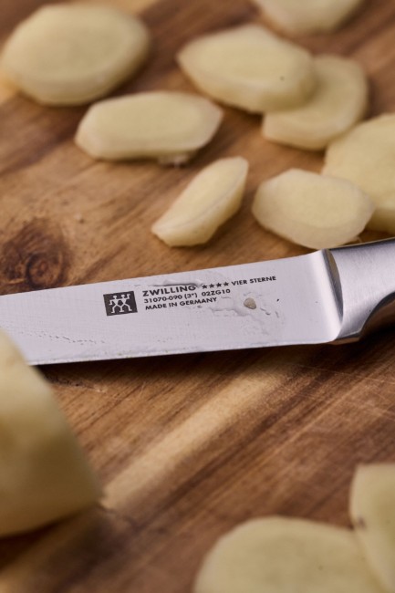 Нож за зеленчуци и плодове, 8 см, <<TWIN Four Star>> - Zwilling