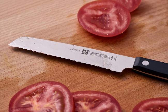 Универсален нож, назъбено острие, 13 см, "ZWILLING Gourmet" - Zwilling