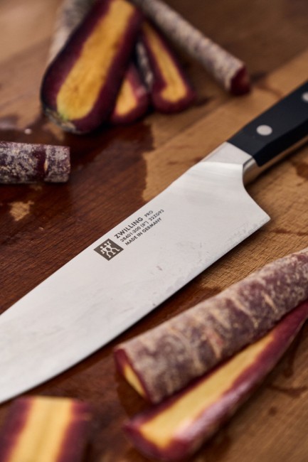 Нож за рязане, 20 см, <<ZWILLING Pro>> - Zwilling