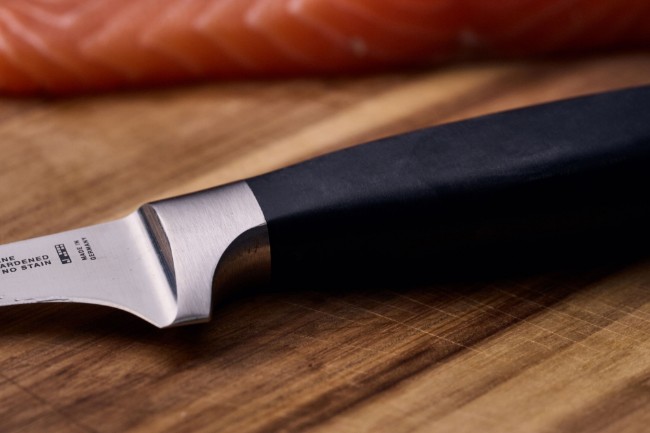 Нож за обезкостяване, 14 см, <<TWIN Four Star>> - Zwilling