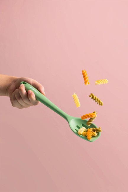 Лъжица с прорези, силикон, 27 см, зелен - Kitchen Craft