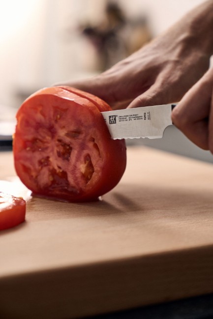 Универсален нож, назъбено острие, 13 см, "ZWILLING Gourmet" - Zwilling