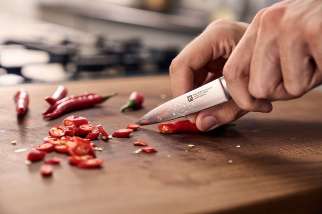 Нож за зеленчуци и плодове, 10 см, <<Professional S>> - Zwilling