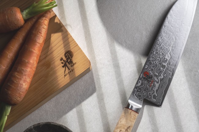 Японски нож Santoku, 18 см, 5000 MCD - Miyabi