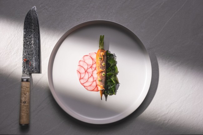 Японски нож Santoku, 18 см, 5000 MCD - Miyabi