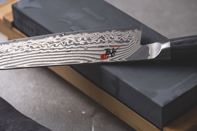 Нож Santoku, 18 см, 5000 FCD - Miyabi
