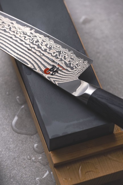 Нож Santoku, 18 см, 5000 FCD - Miyabi