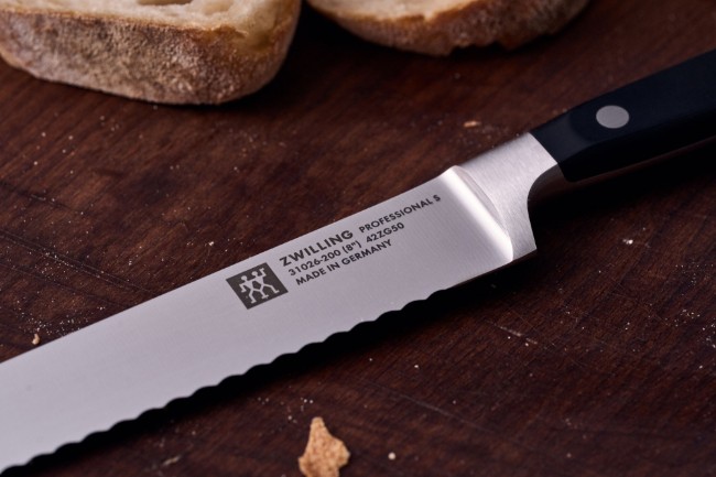 Нож за хляб, 20 см, <<Professional S>> - Zwilling