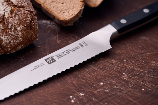 Нож за хляб, 20 см, ZWILLING Pro - Zwilling