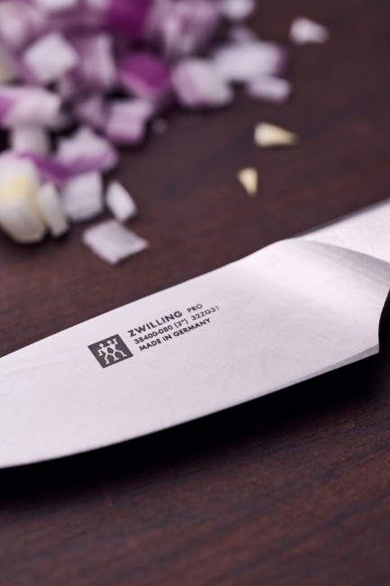 Нож за белене, 8см, "ZWILLING Pro" - Zwilling
