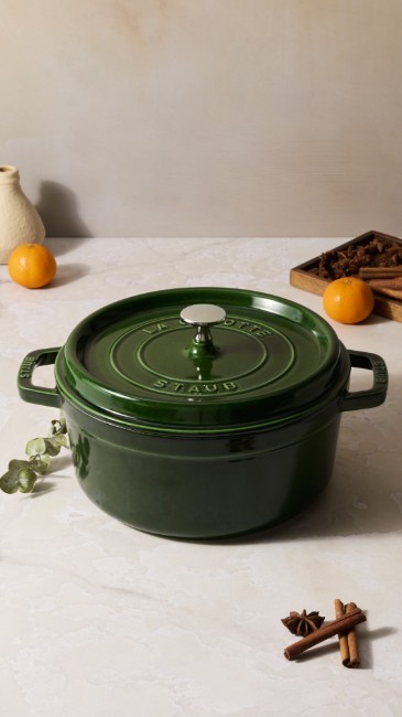 Тенджера за готвене Cocotte, изработена от чугун 24 см/3,8 л, Basil - Staub