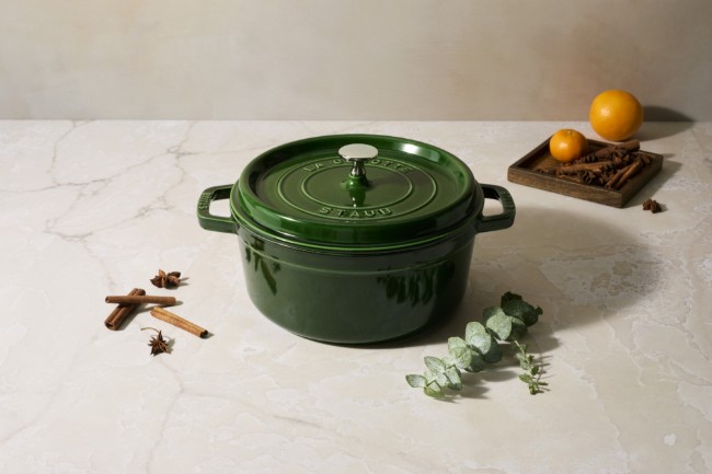 Тенджера за готвене Cocotte, изработена от чугун 24 см/3,8 л, Basil - Staub