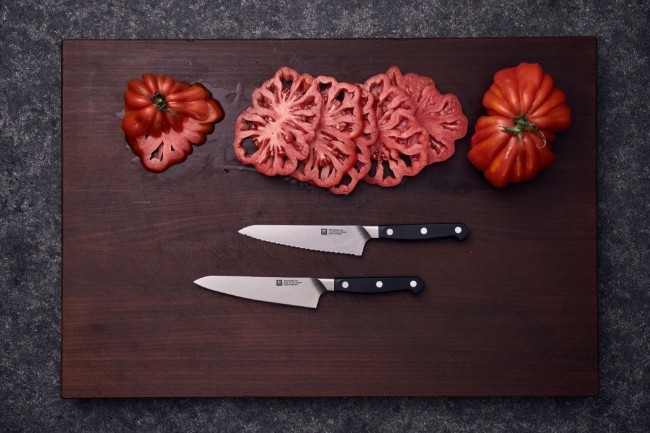 Нож на готвача, назъбено острие, 14 см, ZWILLING Pro - Zwilling