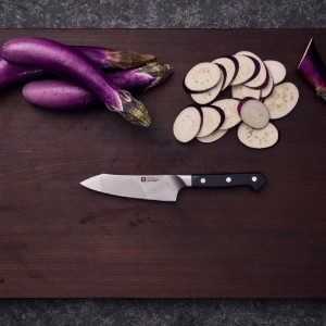 Нож Santoku, 18 см, <<ZWILLING Pro>> - Zwilling