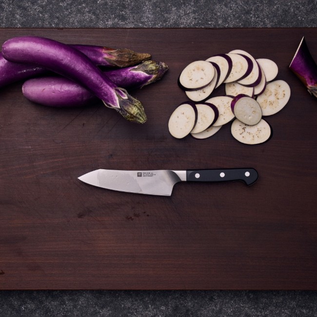 Нож Santoku, 18 см, <<ZWILLING Pro>> - Zwilling