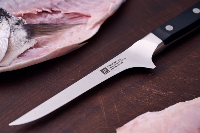 Нож за филе, 14 см, <<ZWILLING Pro>> - Zwilling
