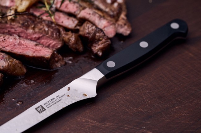 Нож за пържола, 12 см, <<ZWILLING Pro>> - Zwilling