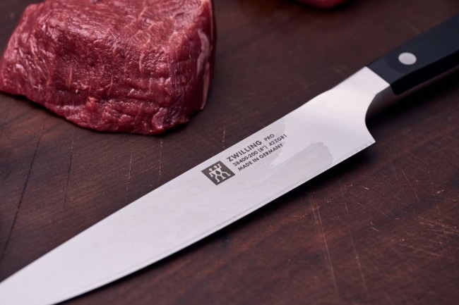 Нож за рязане, 20 см, <<ZWILLING Pro>> - Zwilling