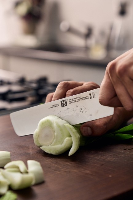 Нож Nakiri, 17 см, <<Zwilling Pro>> - Zwilling
