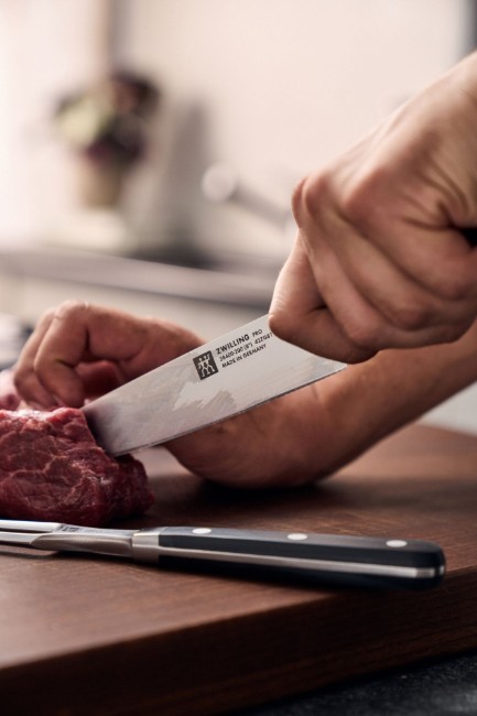 Нож за рязане, 20 см, <<ZWILLING Pro>> - Zwilling