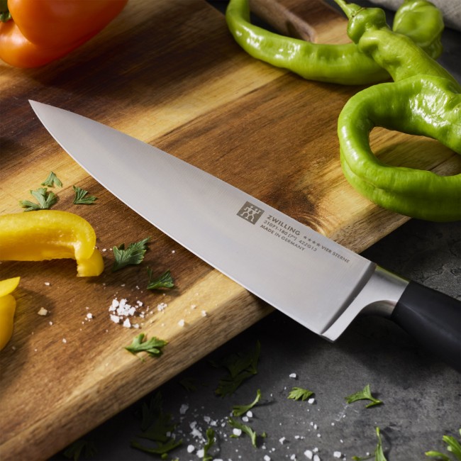Нож за готвач, 18 см, <<TWIN Four Star>> - Zwilling