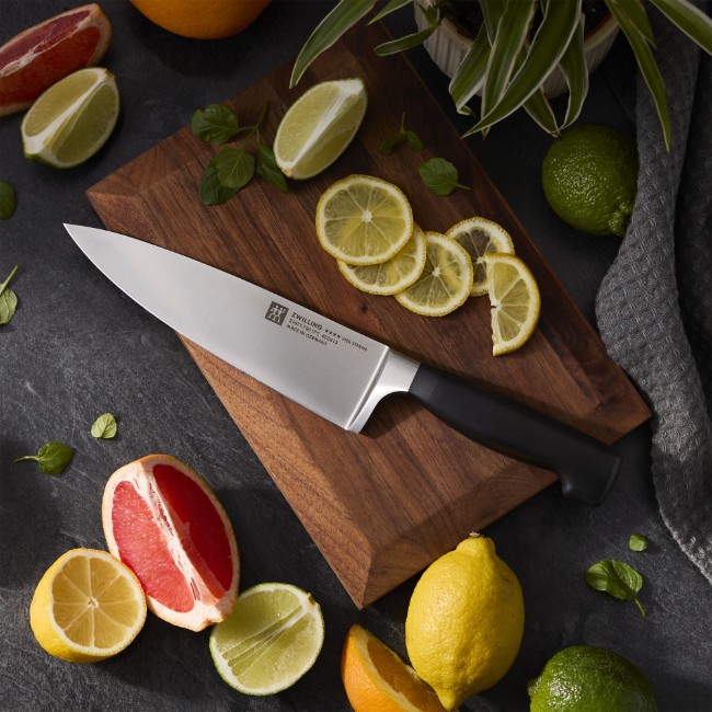 Нож за готвач, 18 см, <<TWIN Four Star>> - Zwilling