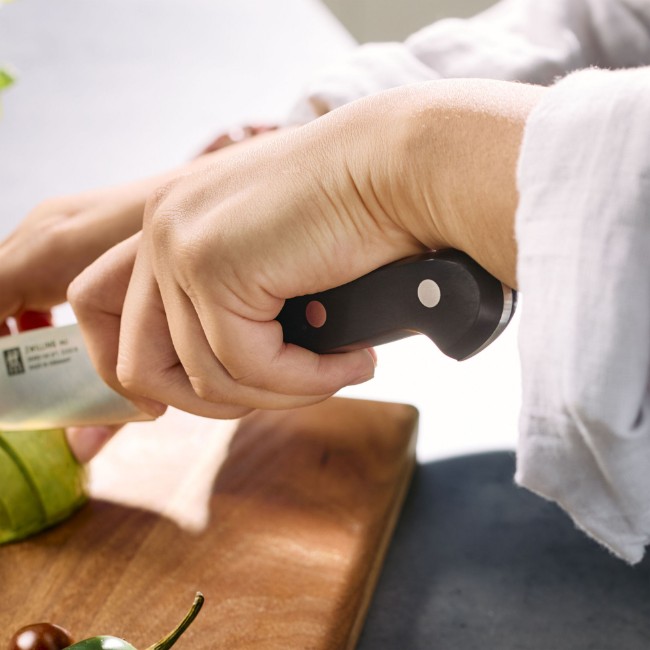 Нож за нарязване, 16 см, <<ZWILLING Pro>> - Zwilling