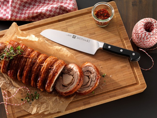 Нож Santoku, 18 см, <<ZWILLING Pro>> - Zwilling
