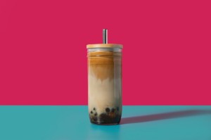 Чаша за bubble tea, с капак и сламка, направена от стъкло, 650 ml – La Cafetière