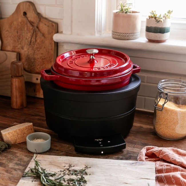 Тенджера за готвене на Cocotte, изработена от чугун 24 см/3,8 л, Cherry - Staub