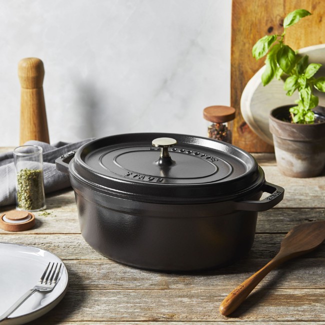 Овален съд за готвене Cocotte, чугун, 31см/5.5л, Black - Staub