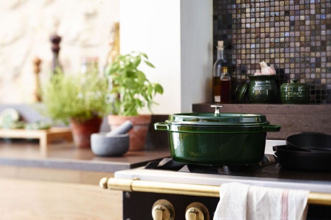 Овална тенджера Cocotte, чугун, 33 см/6,7 л, Basil - Staub
