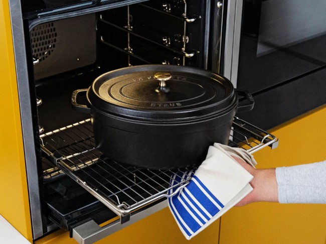 Овален съд за готвене Cocotte, чугун, 33см/6.7л, Black - Staub