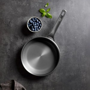 Тиган от неръждаема стомана, 24 см, "Titanium One" - BRA