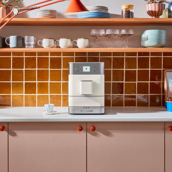 Автоматична електрическа еспресо машина KF6, 1450 W, цвят "Porcelain White" - KitchenAid