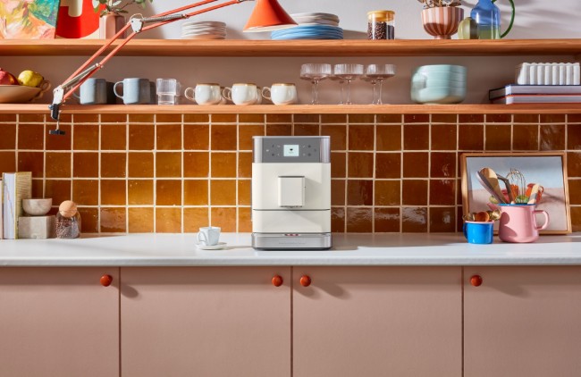Автоматична електрическа еспресо машина KF6, 1450 W, цвят "Porcelain White" - KitchenAid
