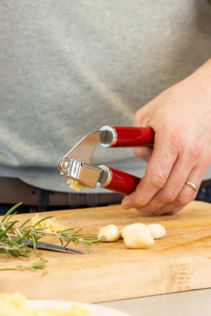 Преса за чесън, неръждаема стомана, 19 см, Empire Red - KitchenAid