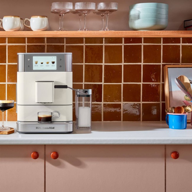 Автоматична електрическа еспресо машина KF8, 1450 W, цвят "Porcelain White" - KitchenAid