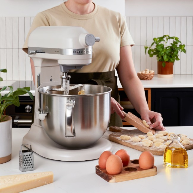 Стационарен миксер "Artisan", с купа 6,6 л, модел 70, Milkshake - KitchenAid