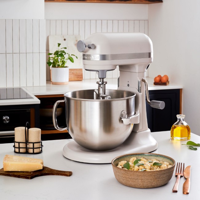 Стационарен миксер "Artisan", с купа 6,6 л, модел 70, Milkshake - KitchenAid
