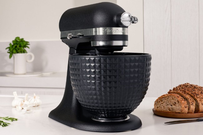 Стационарен миксер "Artisan", с 4.7L купа, модел 156, Cast Iron Black - KitchenAid